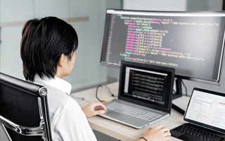 句容 api php源码,下载的php源码怎么运行呢？